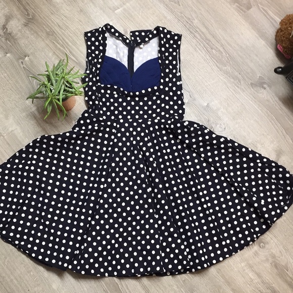 Dresses & Skirts - Vintage style pin up dress